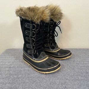 SOREL - Joan of Arctic Suede Winter Boots